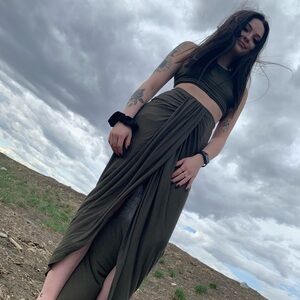 Sabora Two Piece crop tank and skirt with leg slit